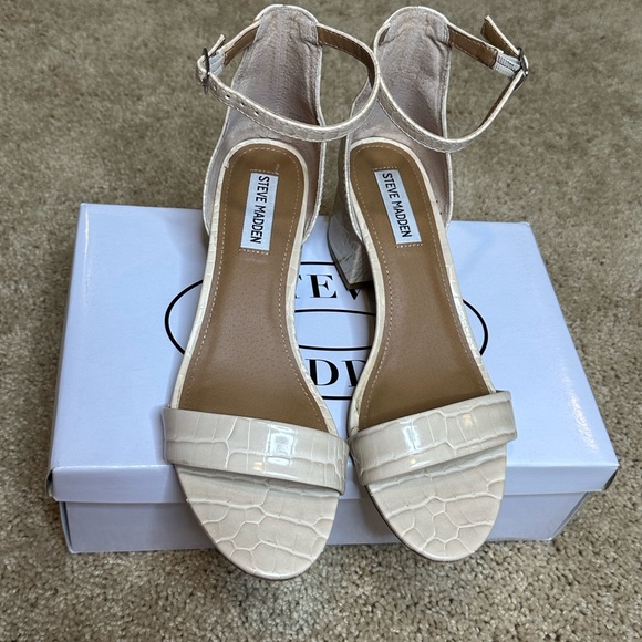 STEVE MADDEN NUDE CROCODILE SANDAL 👡 WORN ONCE ! LIKE NEW!! - Picture 6 of 6